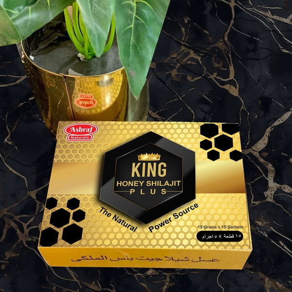 King Honey Plus with honey extract, a top-quality honey product available in Pakistan.